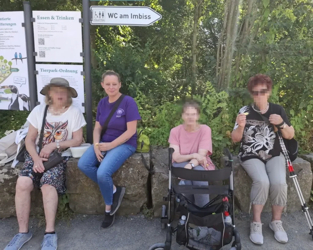 Gemeinsamer Ausflug der Herzenshelfer zur Waldbühne in Bremke